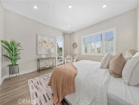 702 Benchmark , Irvine, CA