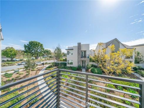 702 Benchmark , Irvine, CA