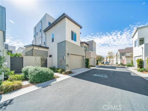 702 Benchmark , Irvine, CA