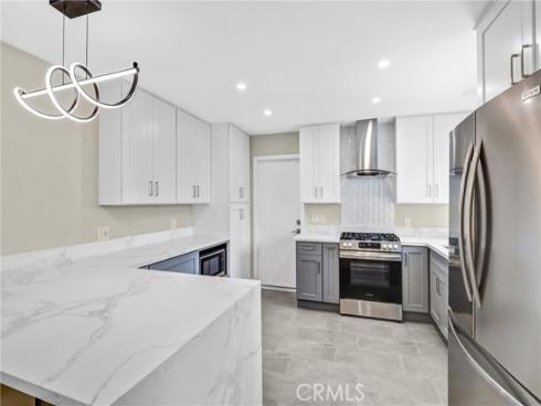 5102 Alder , Irvine, CA