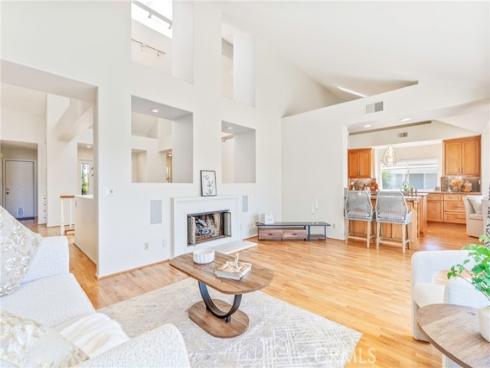 7  Altair  7 , Irvine, CA