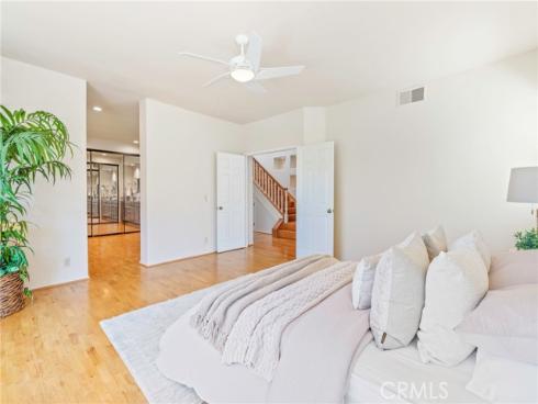 7  Altair  7 , Irvine, CA