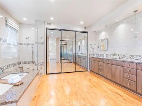 7  Altair  7 , Irvine, CA