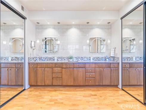 7  Altair  7 , Irvine, CA