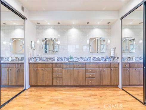 7  Altair  7 , Irvine, CA