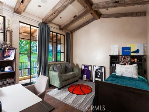 31  Blue Heron  , Irvine, CA