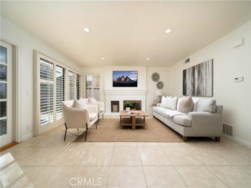 22 Carnelian , Irvine, CA