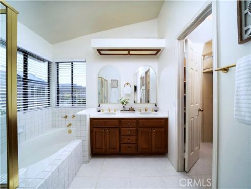 22 Carnelian , Irvine, CA