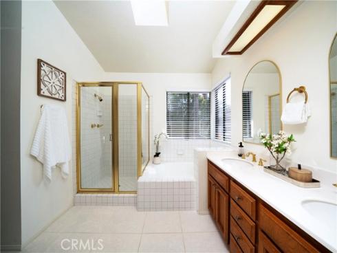 22 Carnelian , Irvine, CA