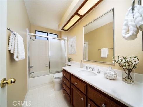 22 Carnelian , Irvine, CA