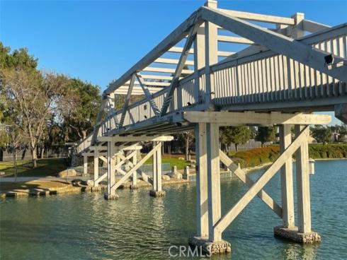 22 Carnelian , Irvine, CA