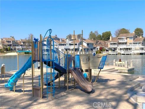 22 Carnelian , Irvine, CA