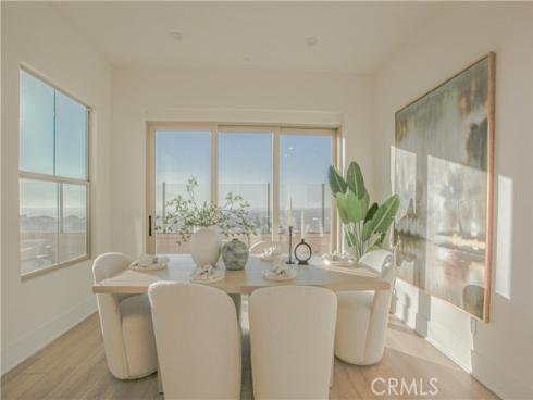 137 Oakstone , Irvine, CA