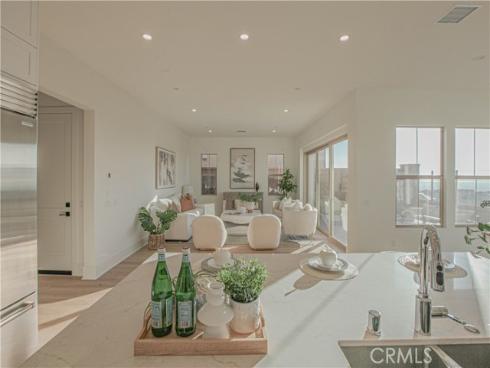 137 Oakstone , Irvine, CA