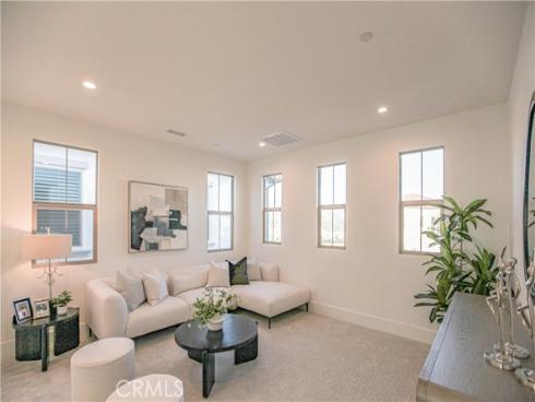 137 Oakstone , Irvine, CA