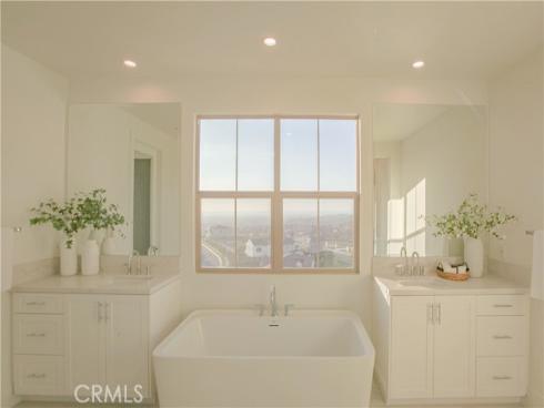 137 Oakstone , Irvine, CA