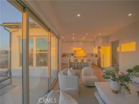 137 Oakstone , Irvine, CA