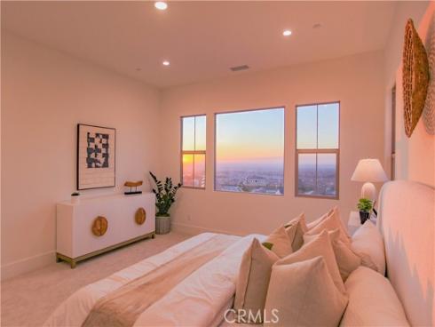 137 Oakstone , Irvine, CA