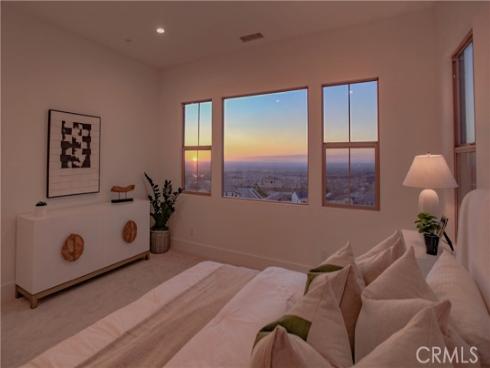 137 Oakstone , Irvine, CA