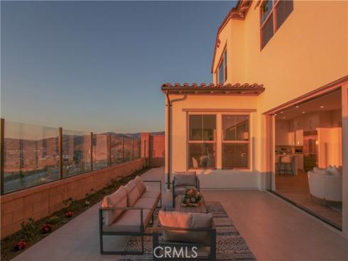 137 Oakstone , Irvine, CA