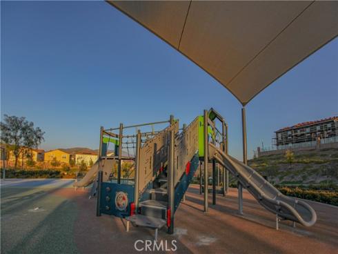 137 Oakstone , Irvine, CA