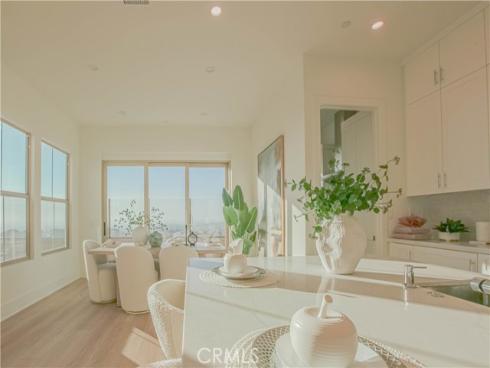 137 Oakstone , Irvine, CA