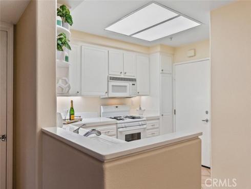 1703  Solvay Aisle  106 , Irvine, CA