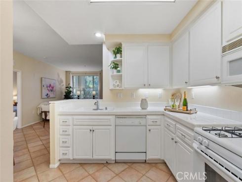 1703  Solvay Aisle  106 , Irvine, CA