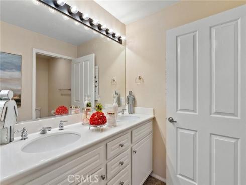 1703  Solvay Aisle  106 , Irvine, CA