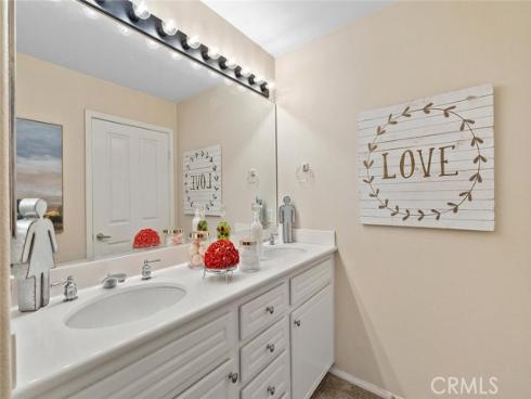 1703  Solvay Aisle  106 , Irvine, CA