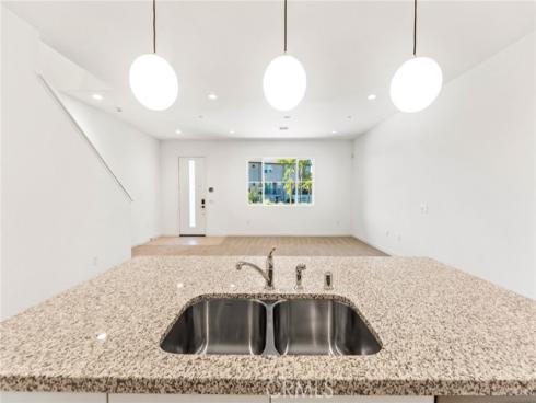 1083 Cadence , Irvine, CA