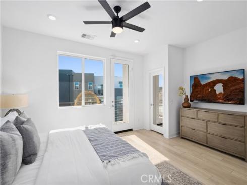 223 Sash , Irvine, CA