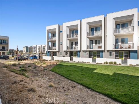 223 Sash , Irvine, CA