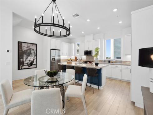 223 Sash , Irvine, CA