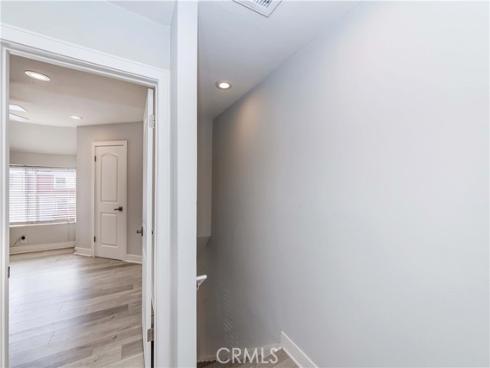 18 Heritage , Irvine, CA