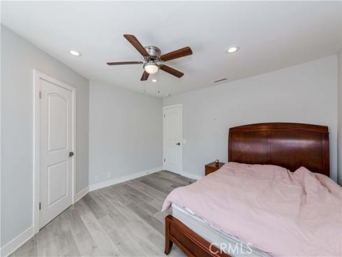 18 Heritage , Irvine, CA