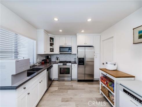 18 Heritage , Irvine, CA