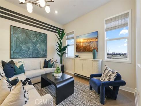 471  Mulligan  , Irvine, CA