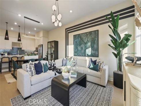 471  Mulligan  , Irvine, CA