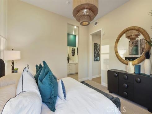 471  Mulligan  , Irvine, CA