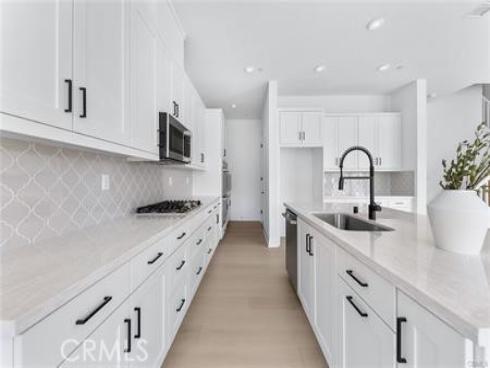 123 Bosal , Irvine, CA