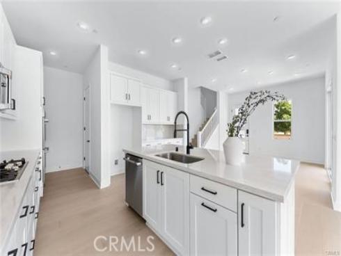 123 Bosal , Irvine, CA