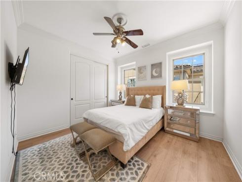 37 Shepard , Irvine, CA