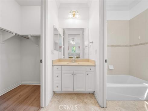 37 Shepard , Irvine, CA