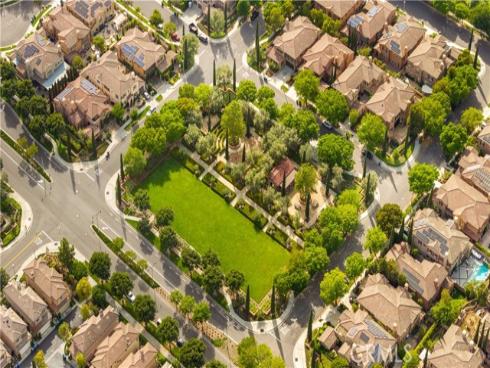 37  Shepard  , Irvine, CA