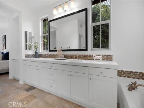 27 Crosspointe , Irvine, CA