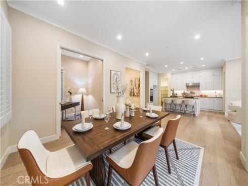 66 Berkshire Wood , Irvine, CA