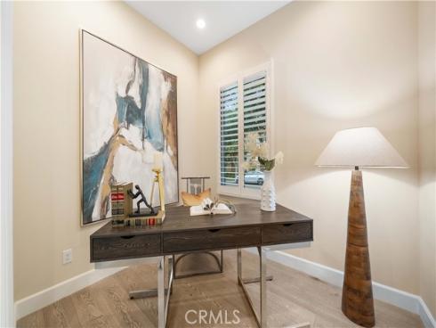 66 Berkshire Wood , Irvine, CA