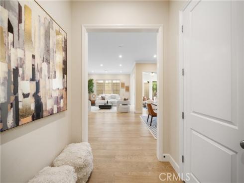 66 Berkshire Wood , Irvine, CA