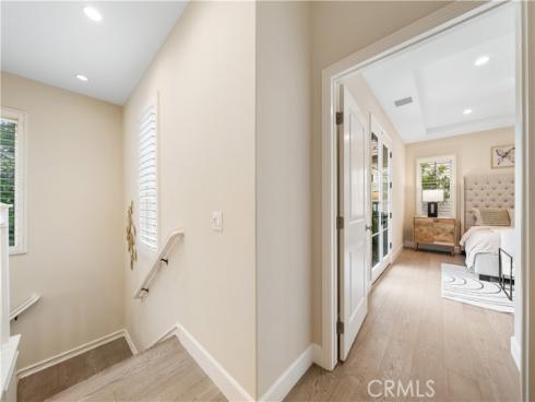 66 Berkshire Wood , Irvine, CA